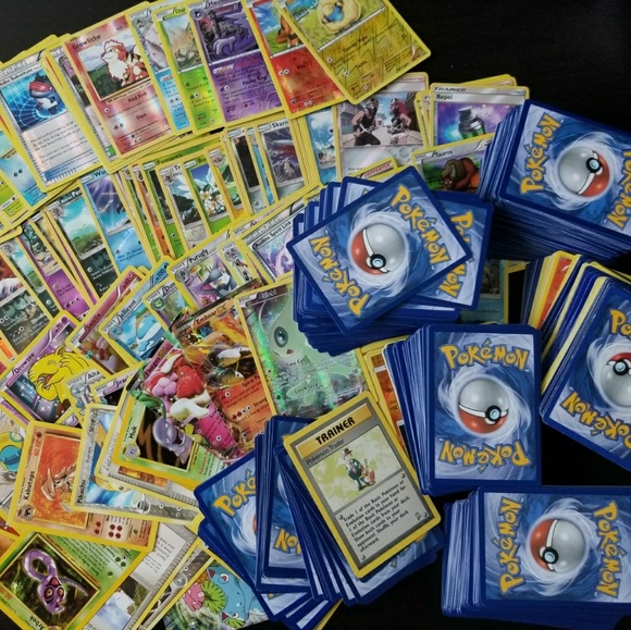 Pokemon Other - 650 bulk/lot Pokemon cards